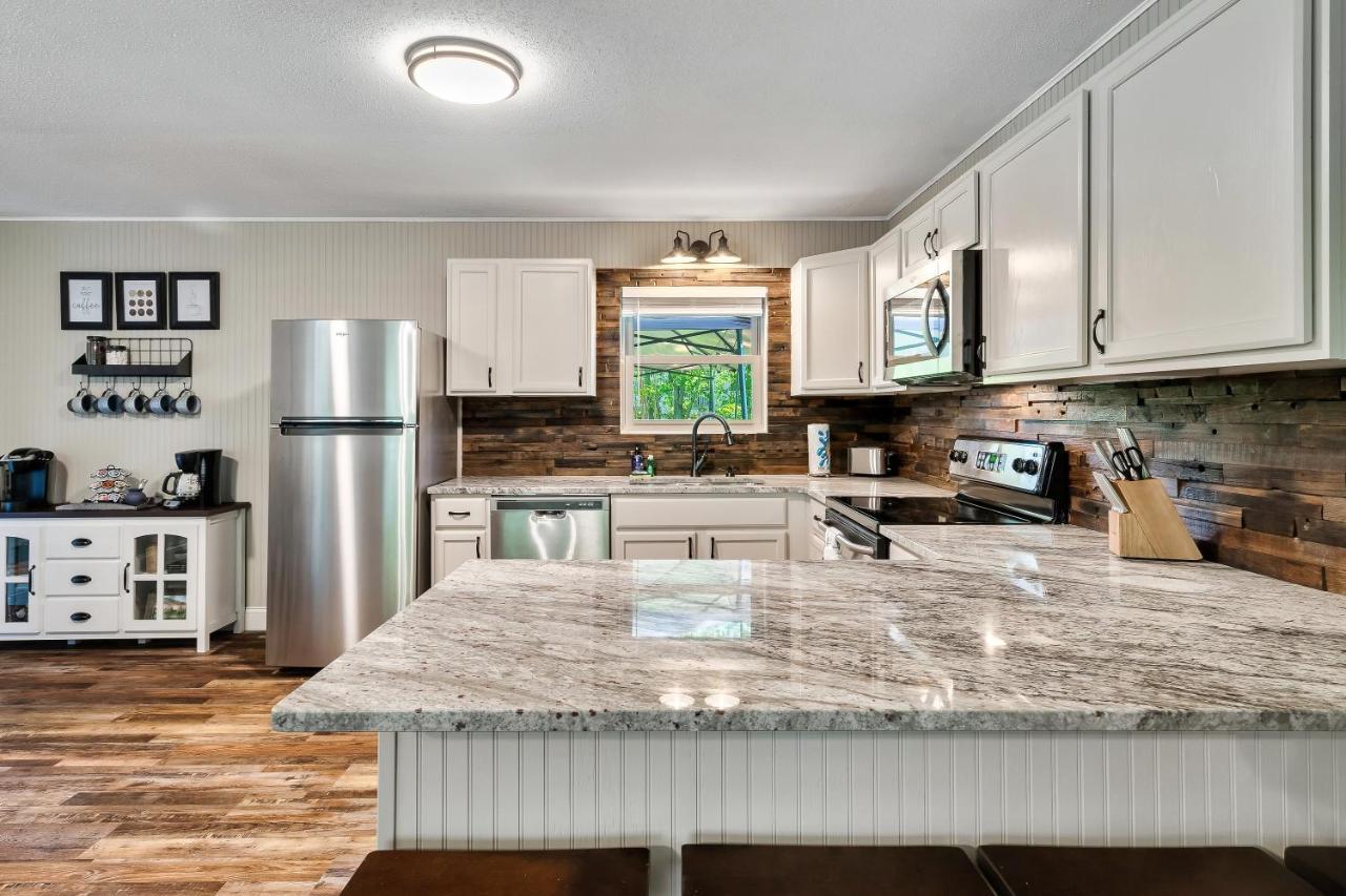 Modern Pigeon Forge Gem Near Dollywood, Gatlinburg & Smokies - 2 Mins To Pkwy & Strip, Hot Tub, Fire Pit, Cable, Hi-Speed Wifi Exterior foto