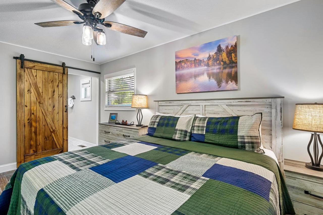Modern Pigeon Forge Gem Near Dollywood, Gatlinburg & Smokies - 2 Mins To Pkwy & Strip, Hot Tub, Fire Pit, Cable, Hi-Speed Wifi Exterior foto